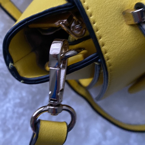 Cute Yellow BOLSA Handbag with Big Bow - Picture 14 of 14